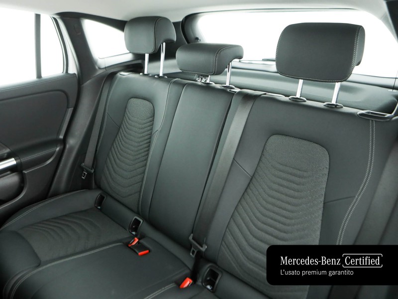 Mercedes GLA 180 d progressive advanced plus auto diesel bianco