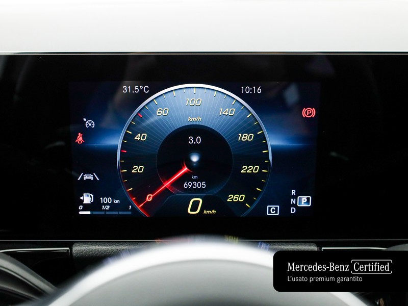 Mercedes GLA 180 d premium auto diesel nero