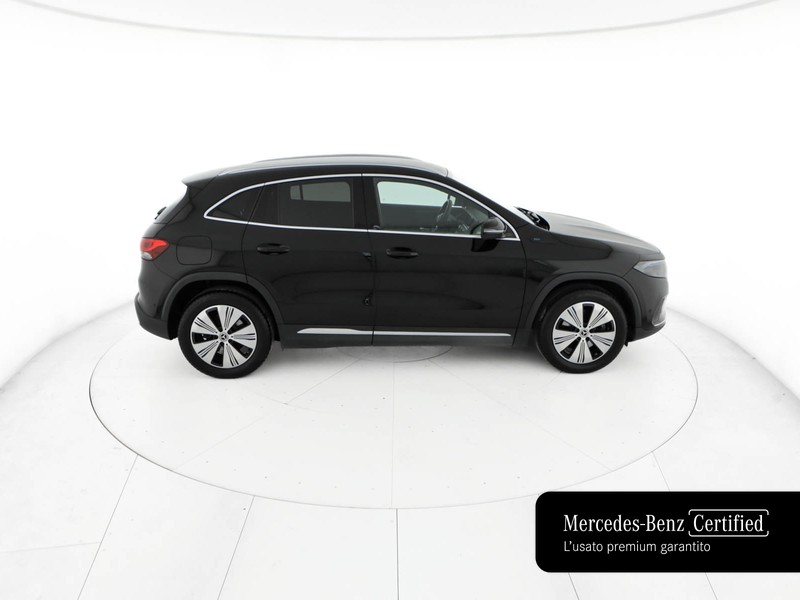 Mercedes EQA 250 sport elettrica nero
