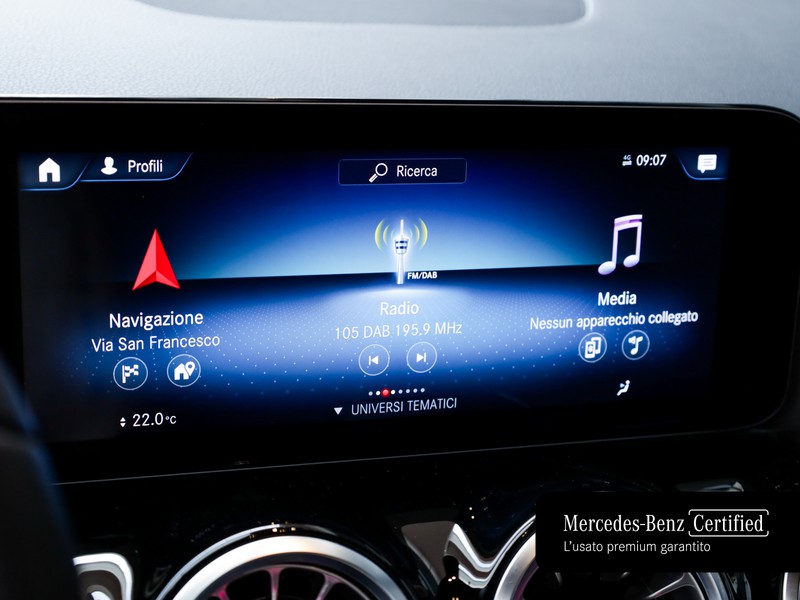 Mercedes EQA 250 sport elettrica nero