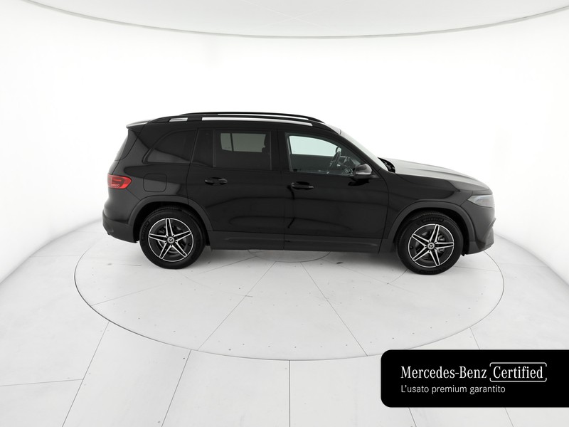 Mercedes EQB 250+ amg line advanced elettrica nero