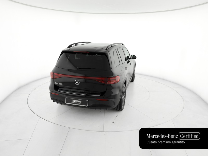 Mercedes EQB 250+ amg line advanced elettrica nero