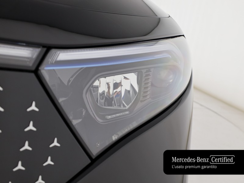 Mercedes EQB 250+ amg line advanced elettrica nero