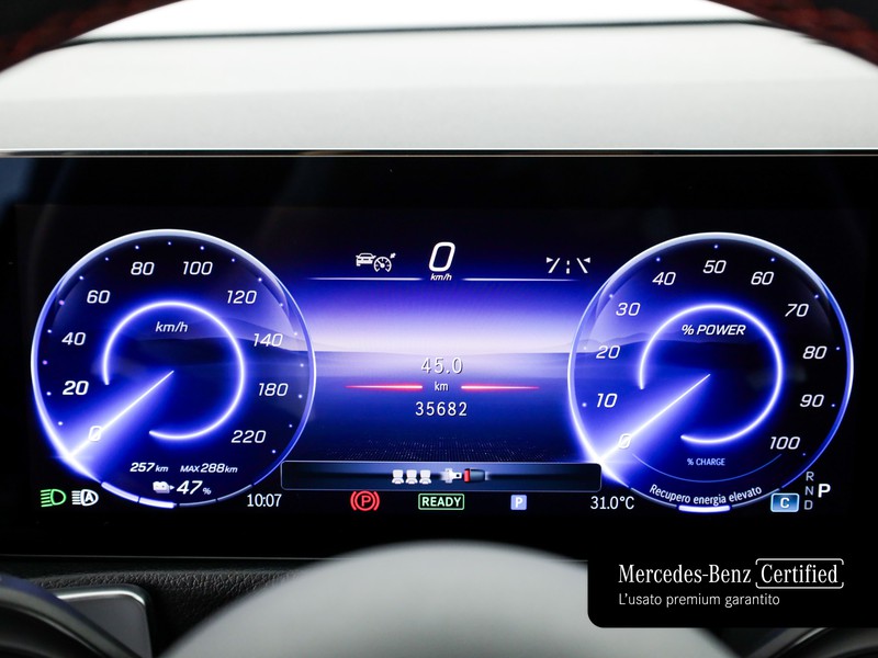 Mercedes EQB 250+ amg line advanced elettrica nero