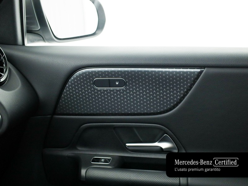 Mercedes GLB 180 d advanced auto diesel grigio
