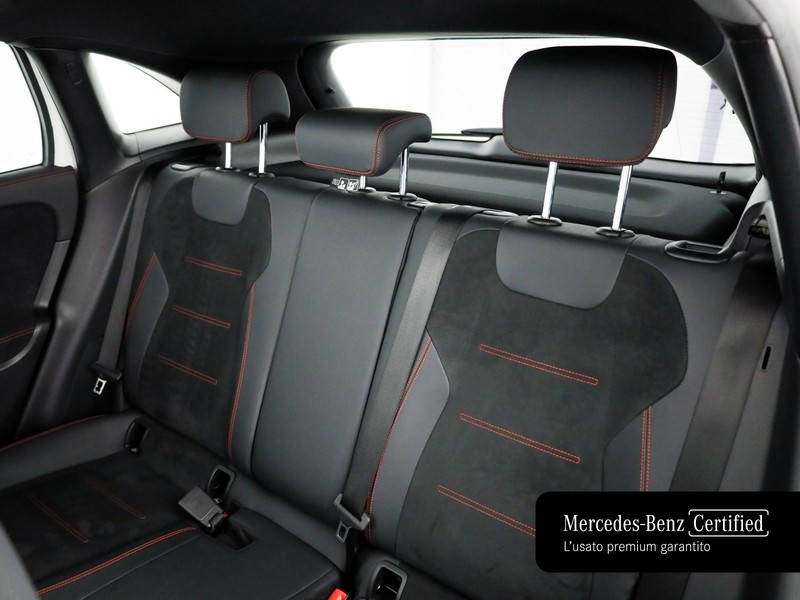 Mercedes GLA 200 d amg line advanced plus 4matic auto diesel bianco