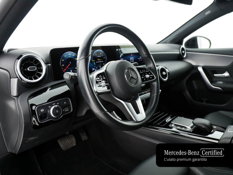 Mercedes Classe A 180 sport auto benzina bianco