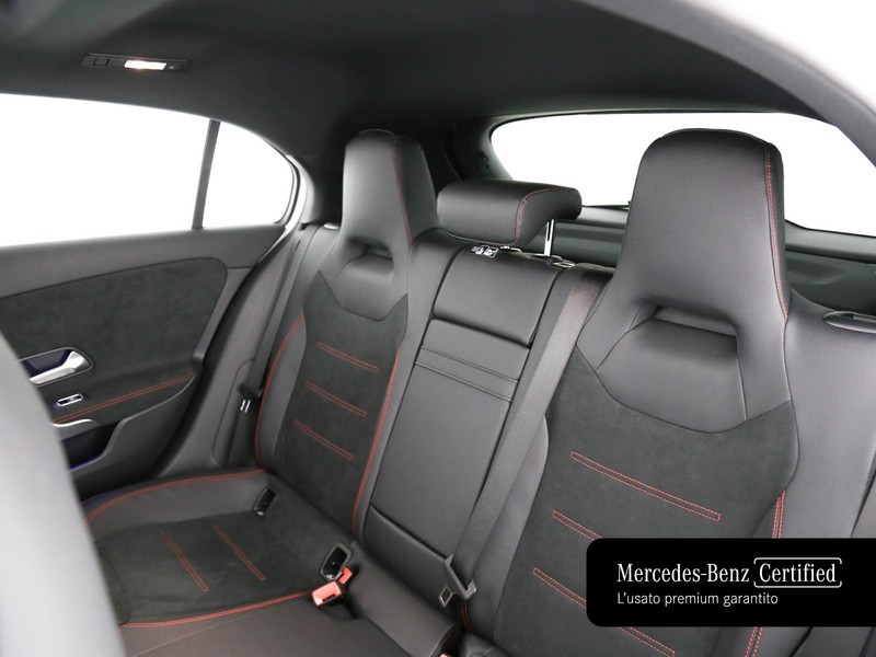 AMG Classe A a amg 35 amg line premium 4matic auto ibrido bianco