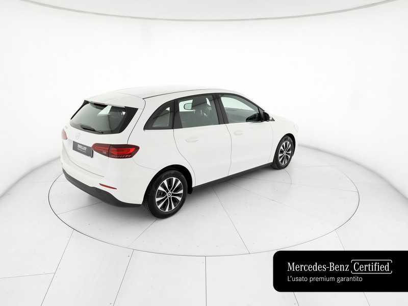 Mercedes Classe B 180 d executive auto diesel bianco