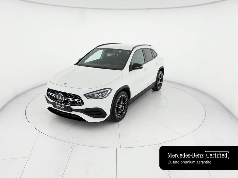Mercedes GLA 200 d premium auto diesel bianco