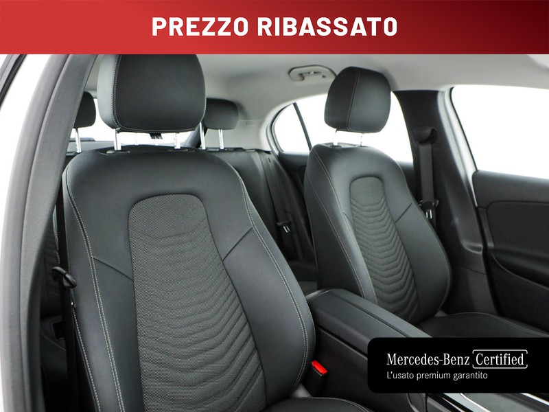 Mercedes Classe A 180 d advanced auto diesel bianco