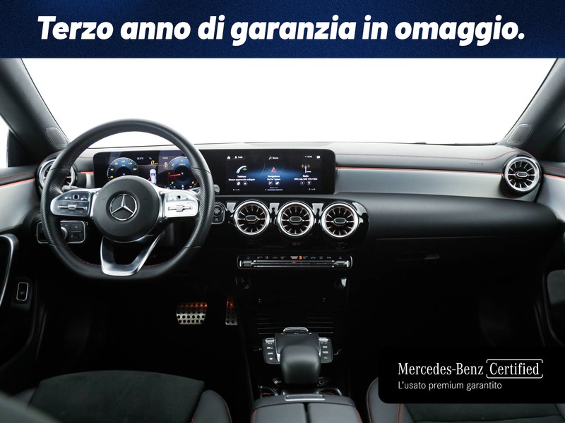 Mercedes CLA Shooting Brake  200 d premium auto diesel nero