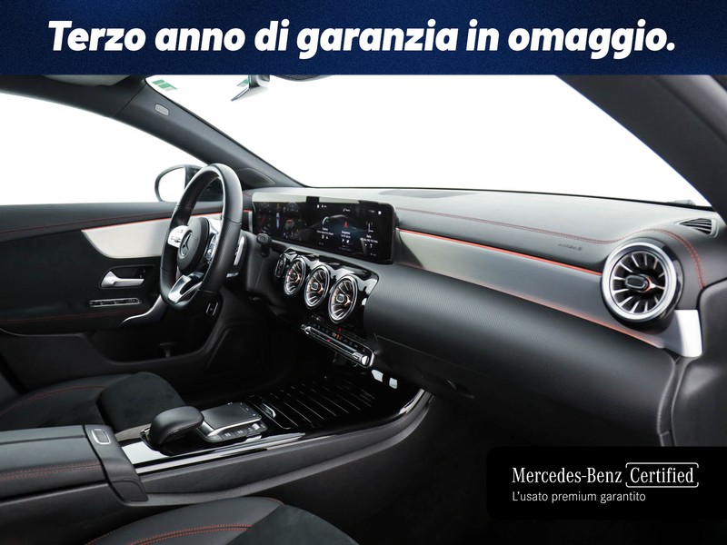 Mercedes CLA Shooting Brake  200 d premium auto diesel nero