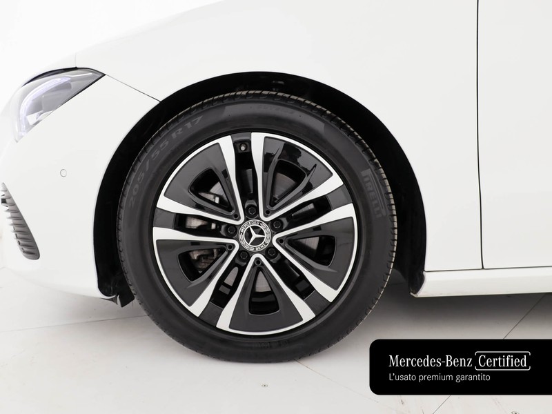 Mercedes CLA Shooting Brake  180 d advanced auto diesel bianco