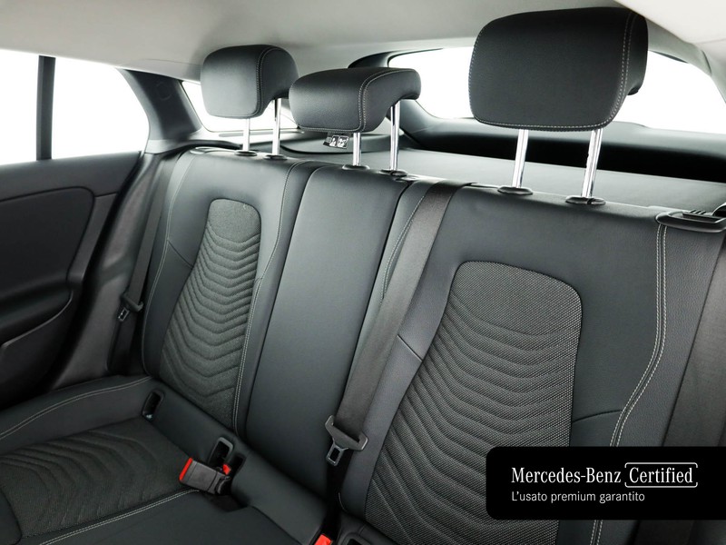 Mercedes CLA Shooting Brake  180 d advanced auto diesel bianco