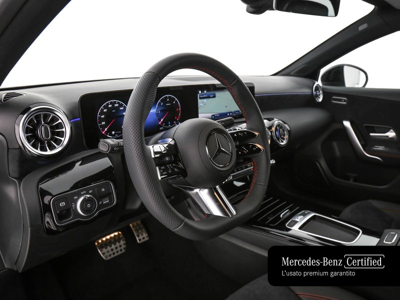 Mercedes Classe A 180 d sport auto diesel bianco