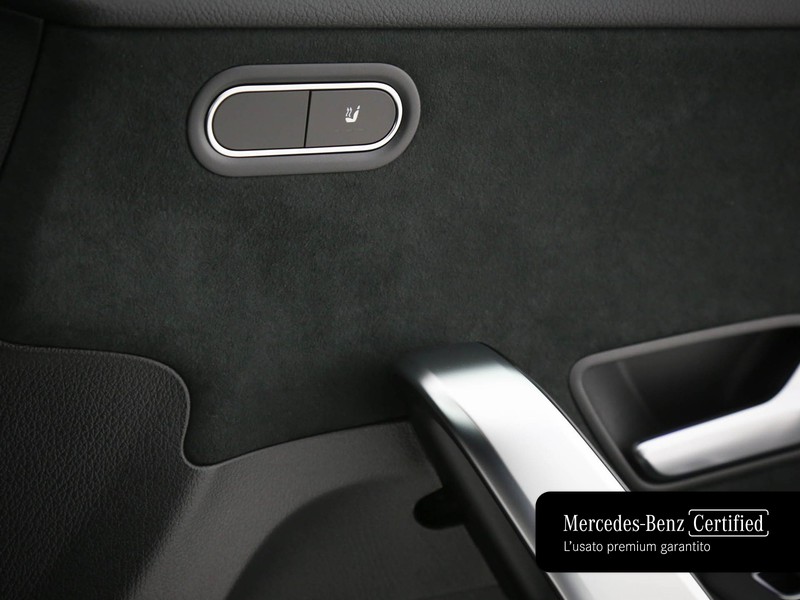 Mercedes Classe A 180 d sport auto diesel bianco