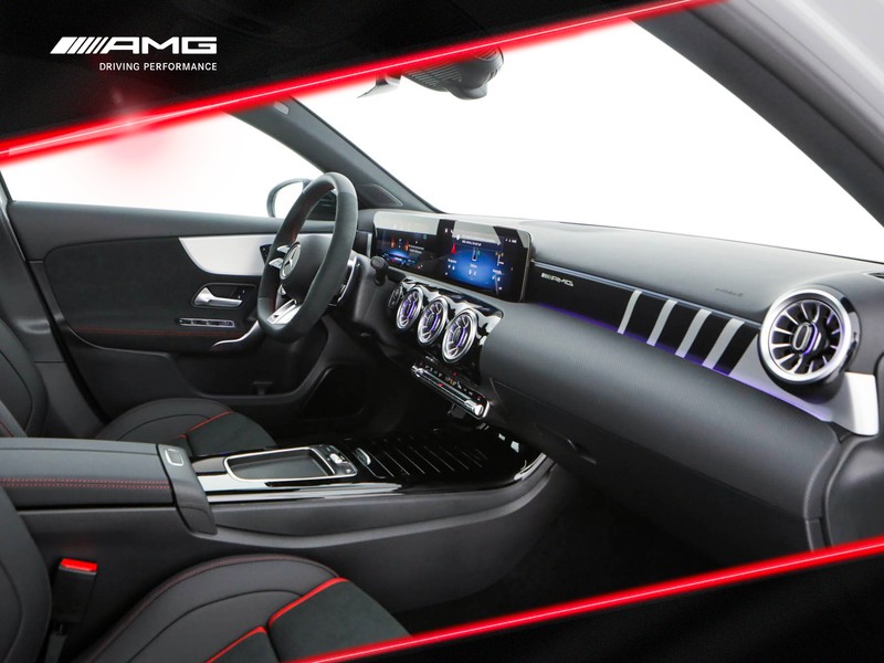 AMG Classe A a amg 35 premium amg 4matic auto benzina bianco