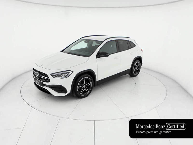 Mercedes GLA 200 d premium auto diesel bianco