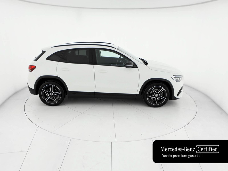 Mercedes GLA 200 d premium auto diesel bianco