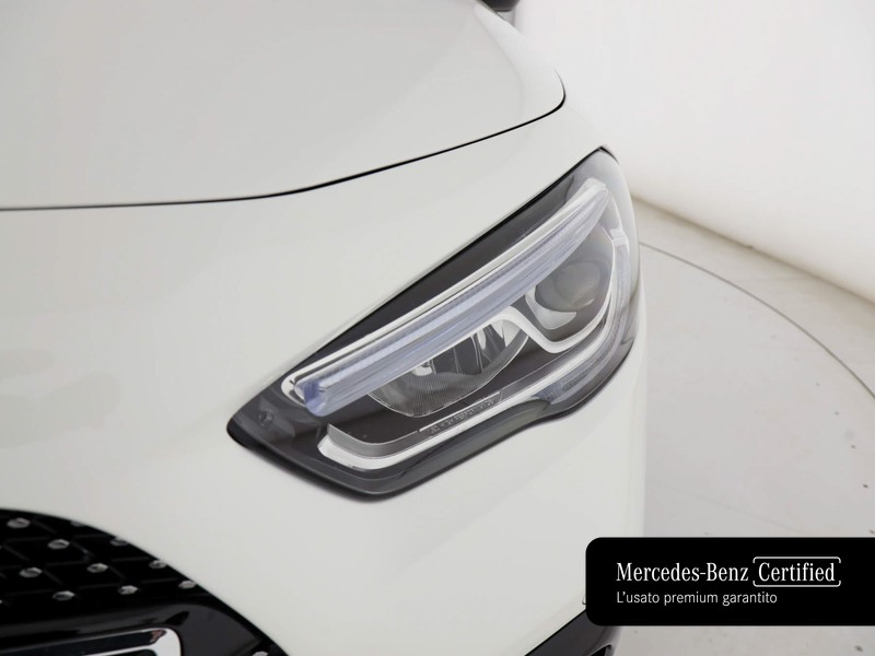 Mercedes GLA 200 d premium auto diesel bianco