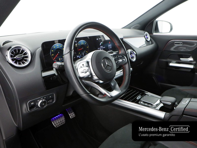 Mercedes GLA 180 d premium auto diesel bianco