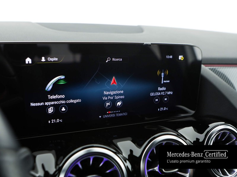 Mercedes GLA 180 d premium auto diesel bianco