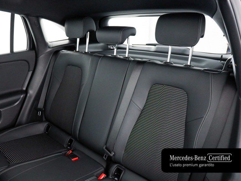 Mercedes GLA 180 d sport plus auto diesel nero
