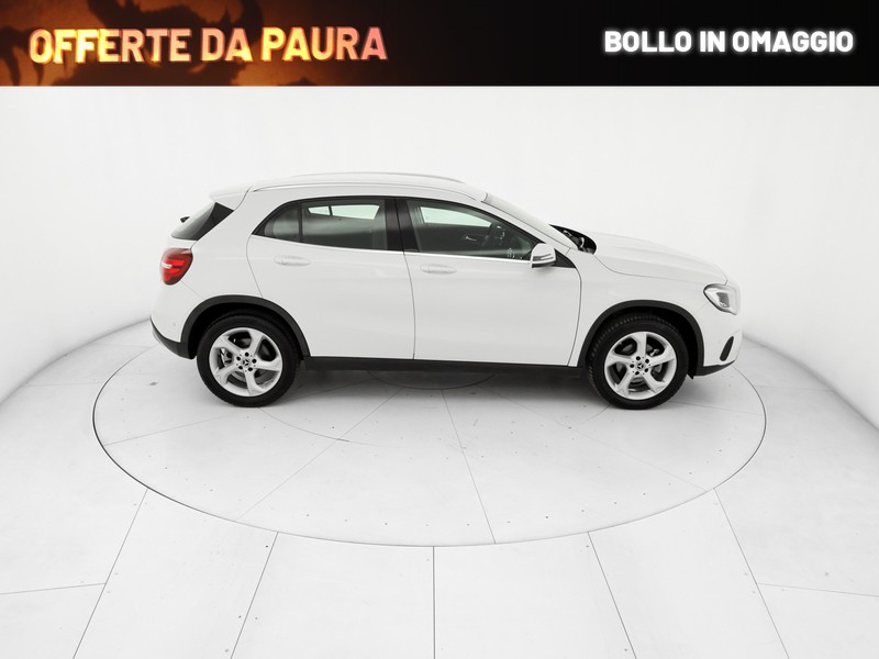 Mercedes GLA 200 d sport 4matic auto diesel bianco