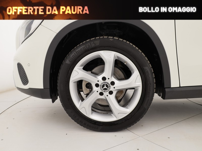 Mercedes GLA 200 d sport 4matic auto diesel bianco