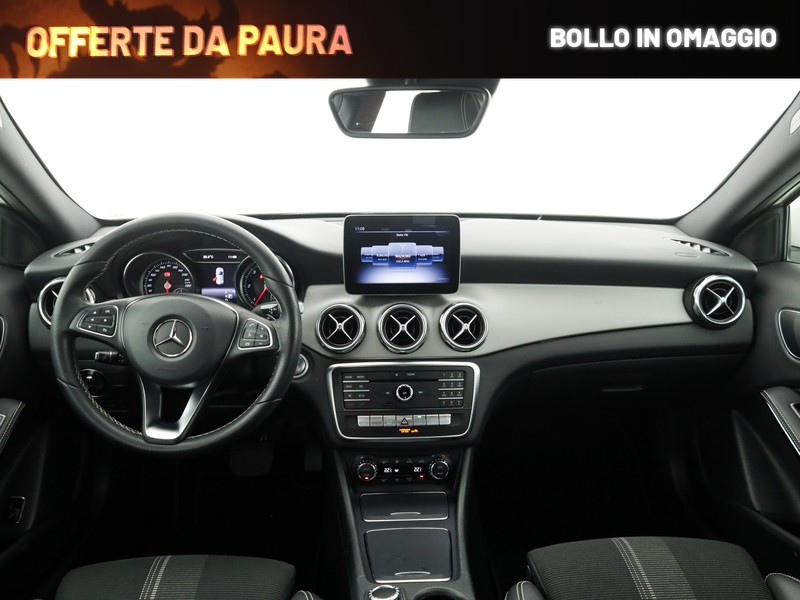 Mercedes GLA 200 d sport 4matic auto diesel bianco