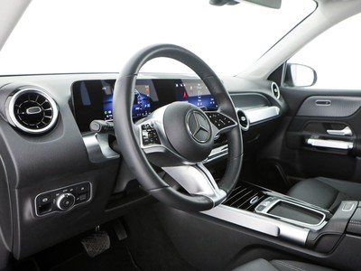 Mercedes GLB - foto 11