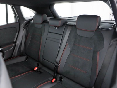 Mercedes EQA - foto 14