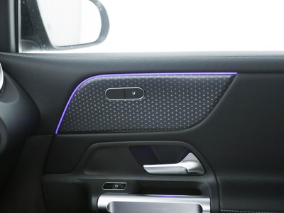 Mercedes GLB - foto 18