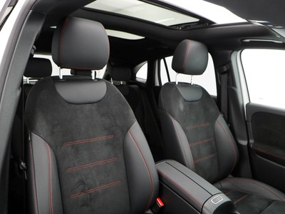 Mercedes GLA - foto 12