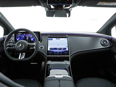 Mercedes EQE - foto 9