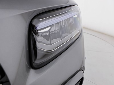 Mercedes GLB - foto 8