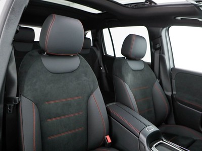 Mercedes GLB - foto 12