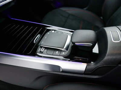 Mercedes GLB - foto 18