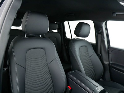 Mercedes GLB - foto 12