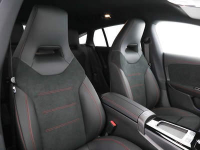 Mercedes CLA Shooting Brake - foto 12