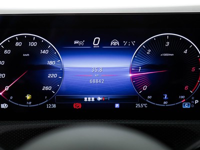 Mercedes CLA Shooting Brake - foto 15