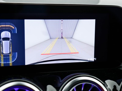 Mercedes GLB - foto 17