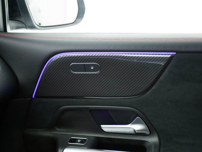 Mercedes GLB - foto 18