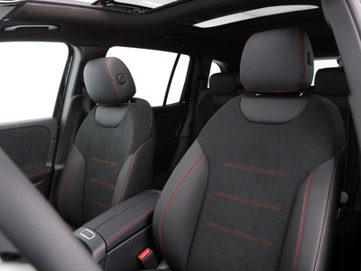 Mercedes GLB - foto 13