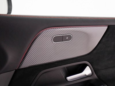 Mercedes GLB - foto 18