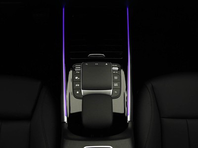 Mercedes EQB - foto 18