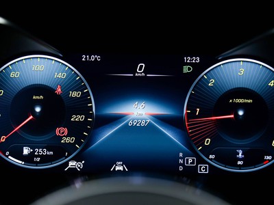 Mercedes GLC - foto 15