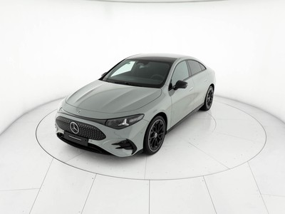 Mercedes CLA Coupè 250+ con tecnologia EQ   grigio