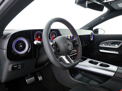 Mercedes CLA Coupè - foto 11